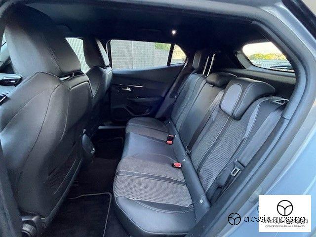 Peugeot 2008  2008 PureTech 130 S&S GT