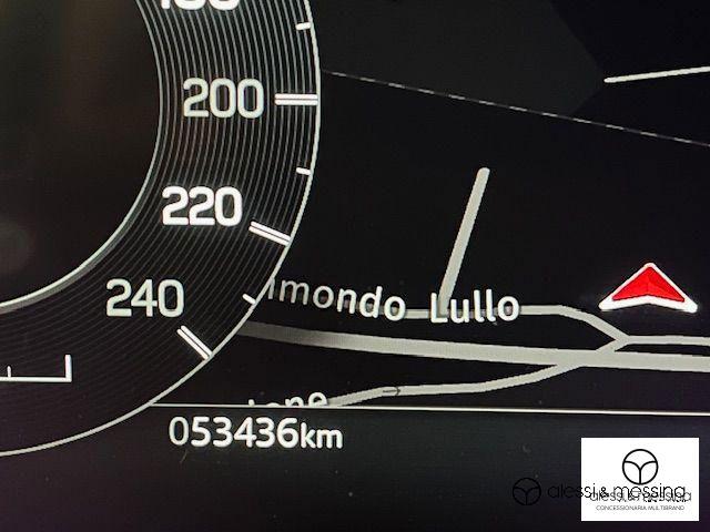 Land Rover Discovery Sport  2.0D I4-L.Flw R-Dyn. SE