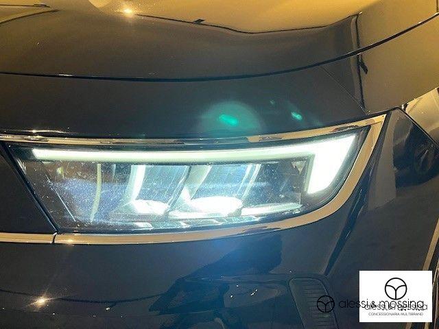 Opel Astra  Business Elegance Hybrid 1.6 180CV AT8