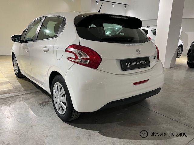 Peugeot 208 1.4 HDi 68 CV 5p. Active AUTOMATICO