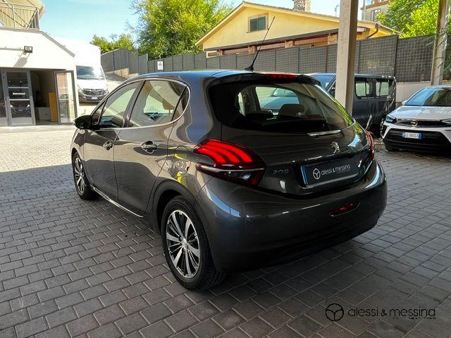 Peugeot 208 PureTech 82 5p. Allure